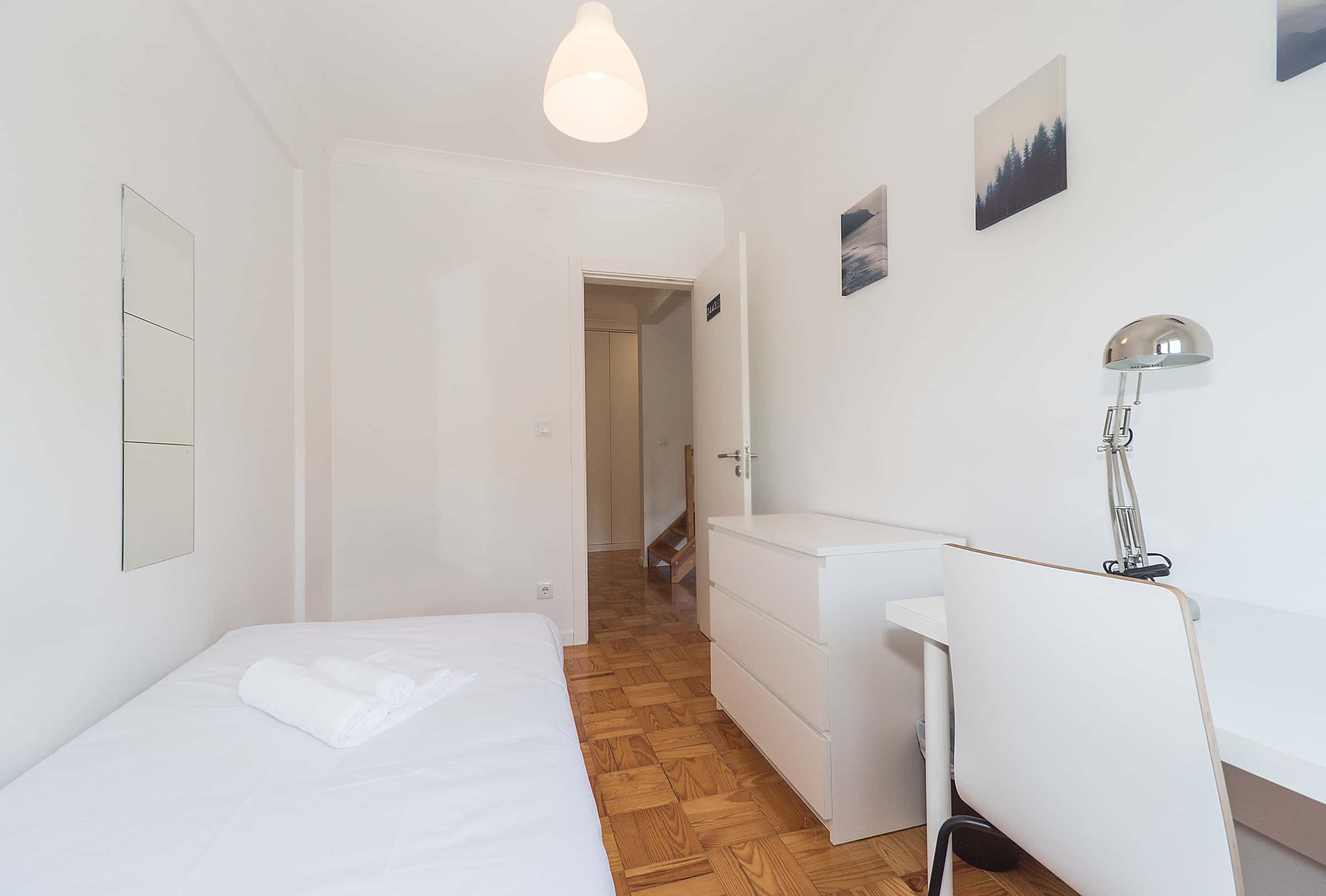 Estrada das Laranjeiras (Students only)