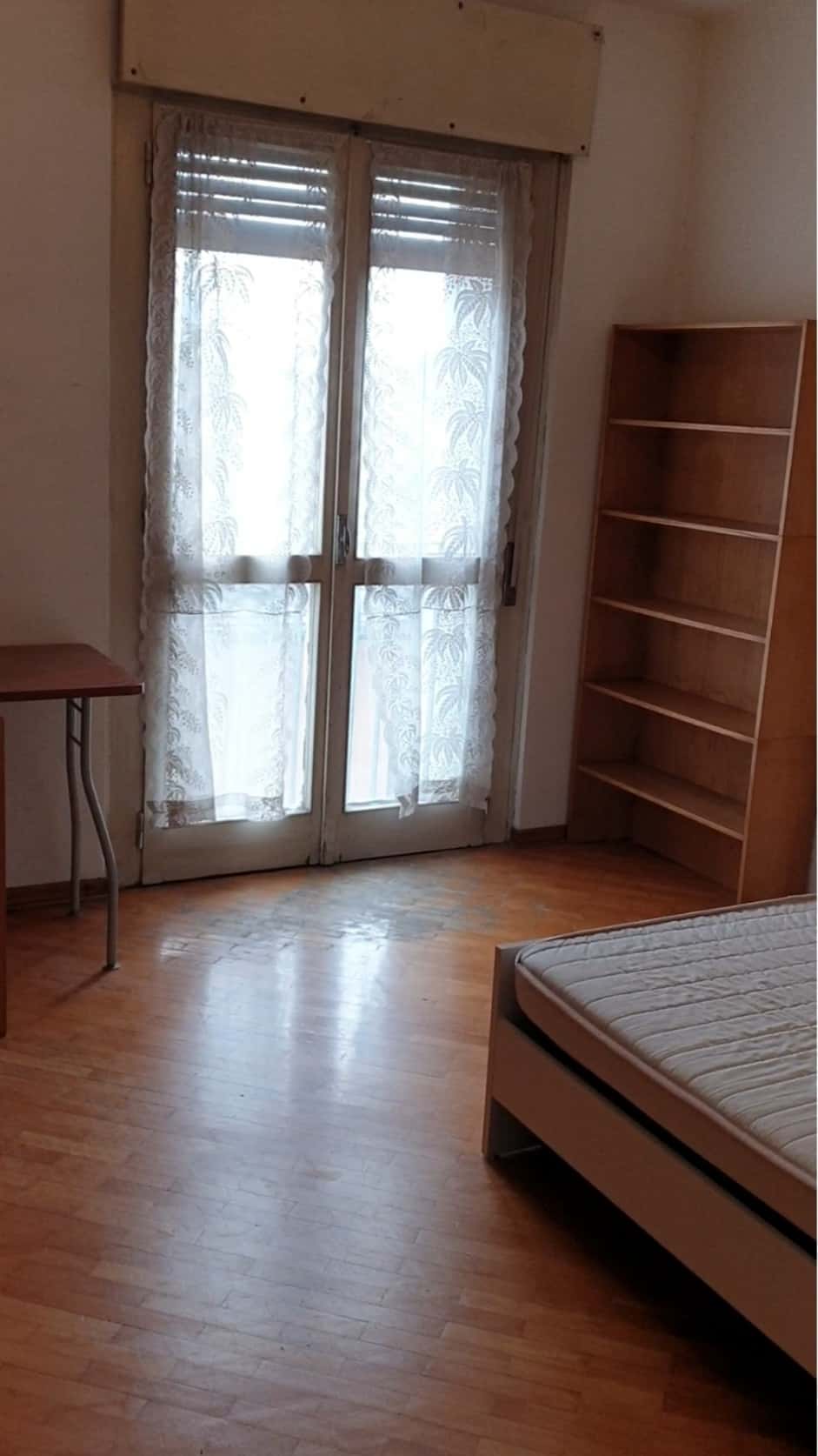 A24/S1 -  stanza con letto a due piazze, vicina alla BUC e al Centro Storico, Via Endrici, Trento