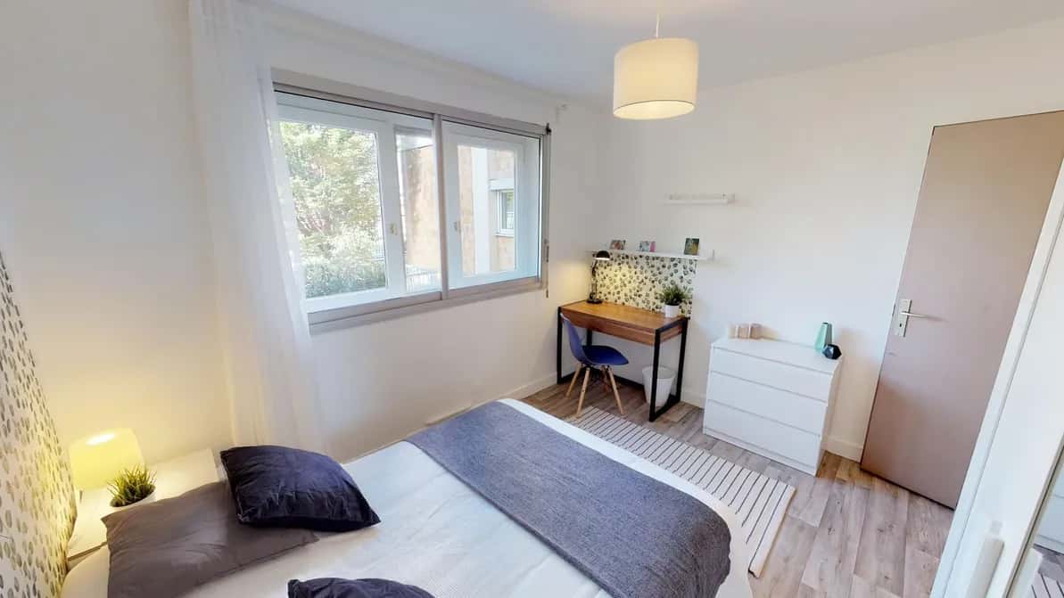 Stanza in Rue des Cailloux, Clichy di 101 m² con 4 camere