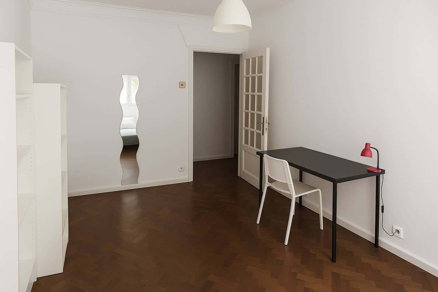 Quarto com cama de casal em apartamento com 7 quartos - FLAT I - I05