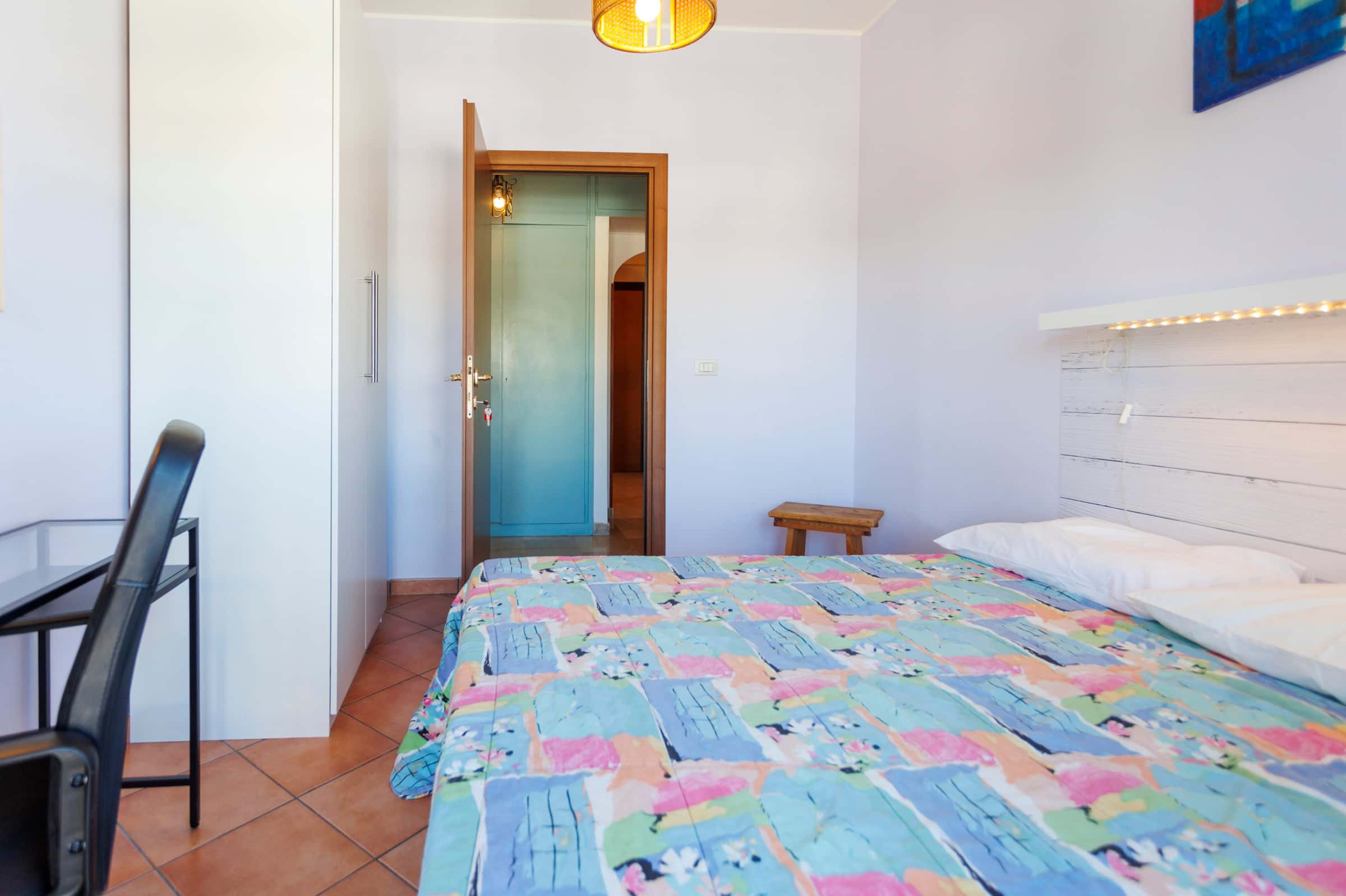 Stanza 7 in via Padre Semerio, Roma (vista Castelli Romani)