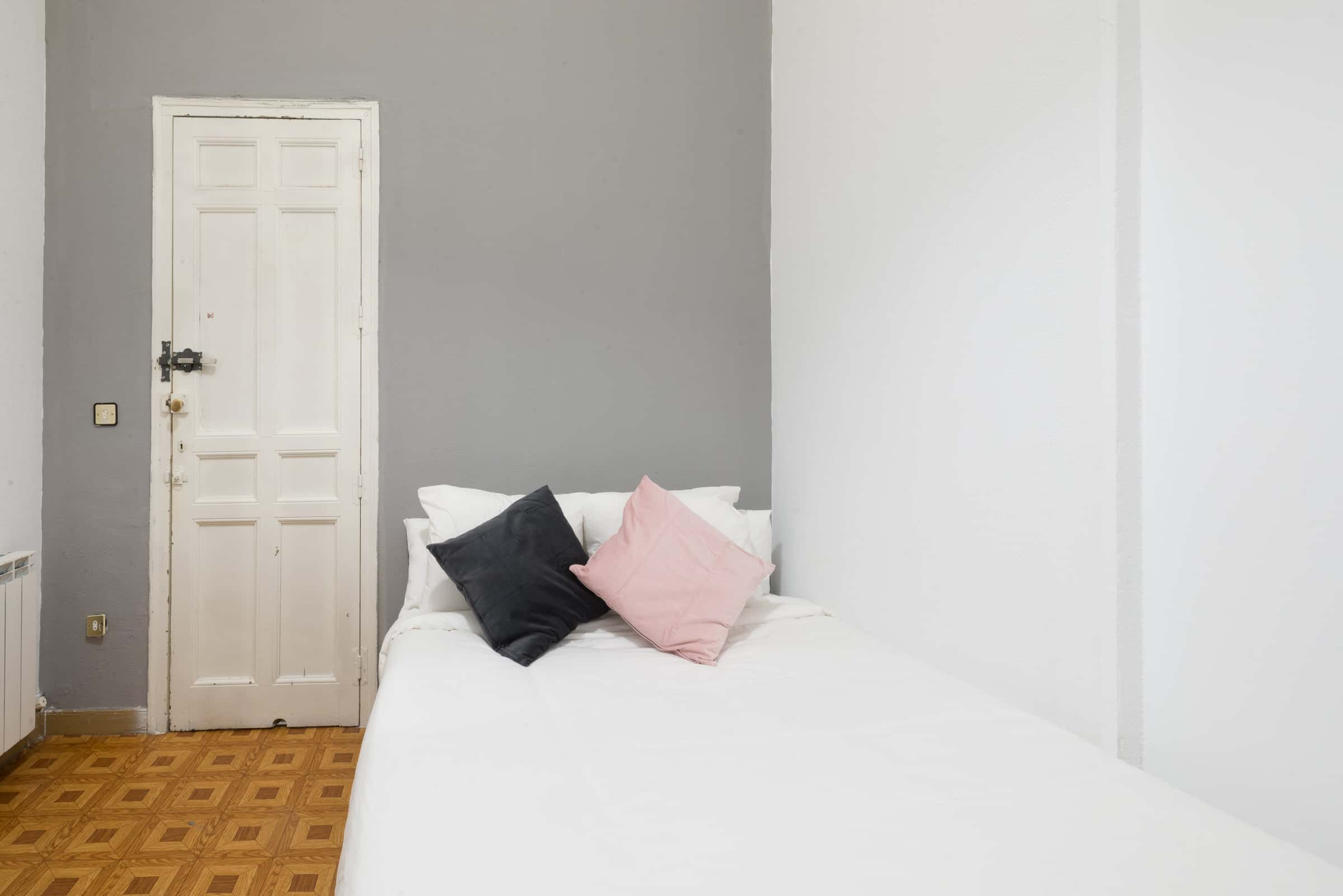 Habitación individual en Via Calle Jardines  º