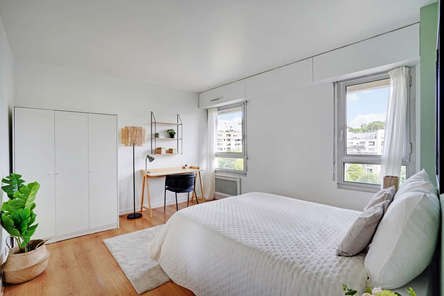Move into this spacious 15 m² room