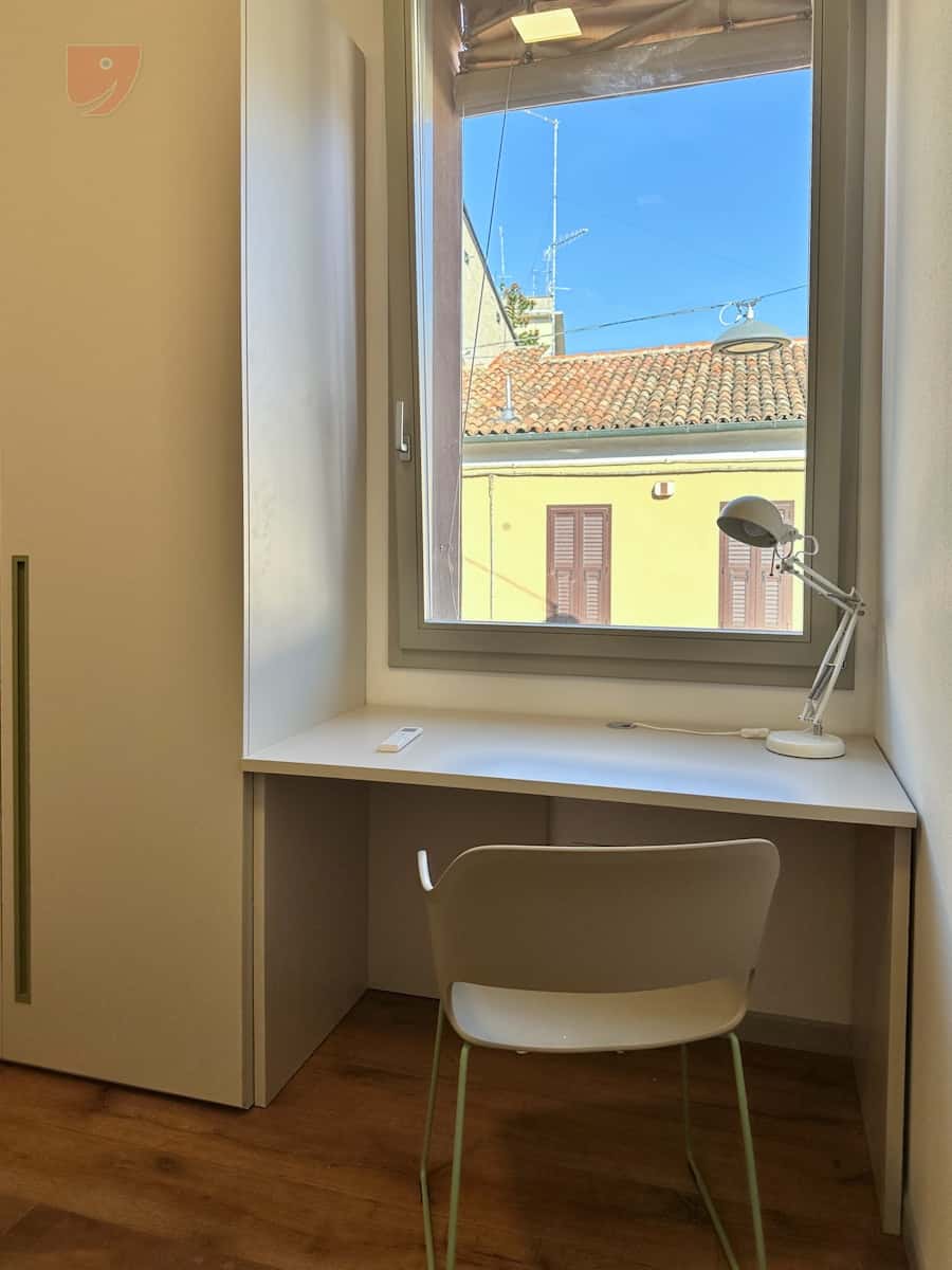 Habitación en Via Montebello, Ferrara para 110 m² con 7 dormitorios