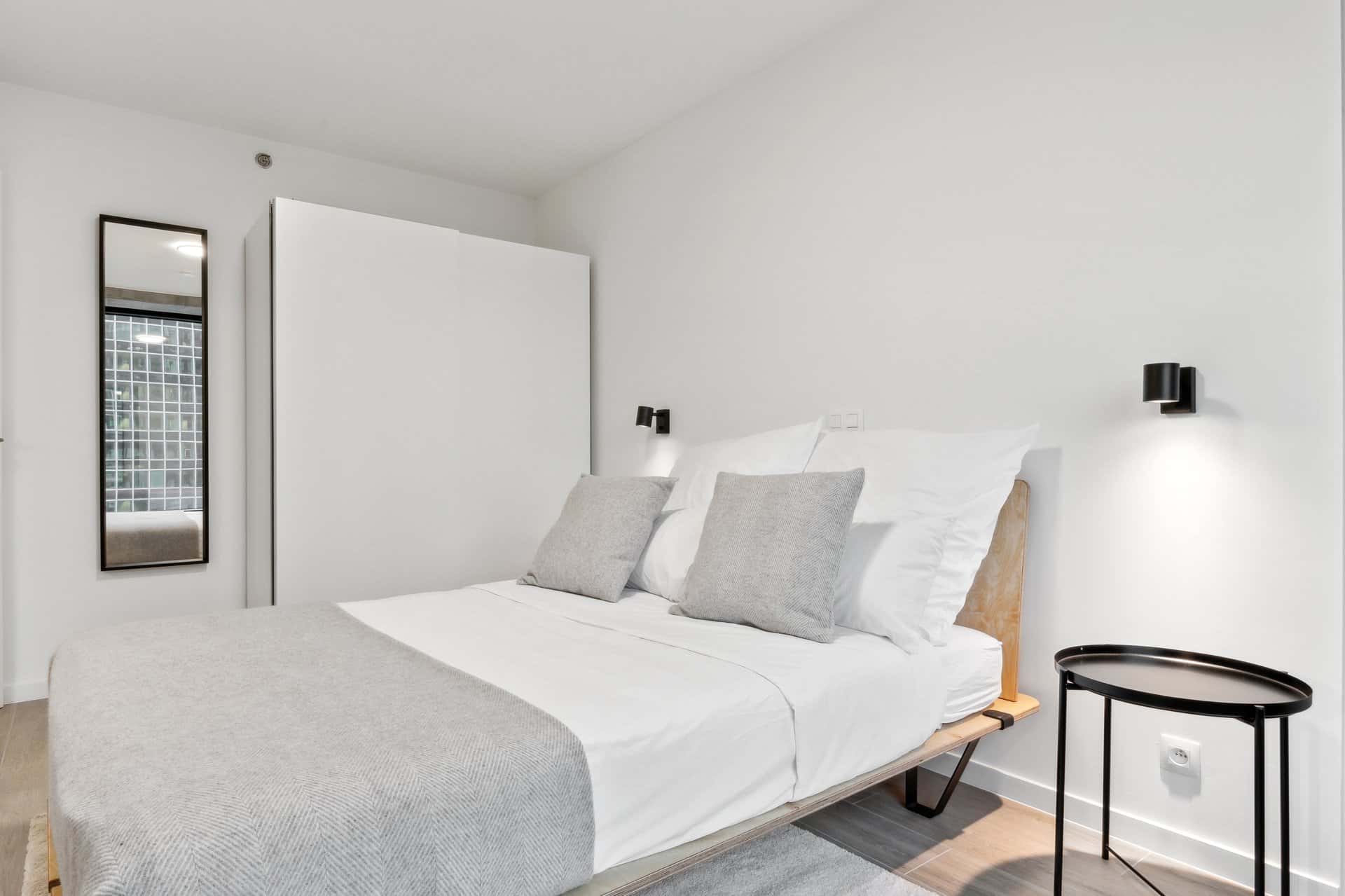 Stanza in Chaussée d'Anvers, Bruxelles di 92 m² con 2 camere