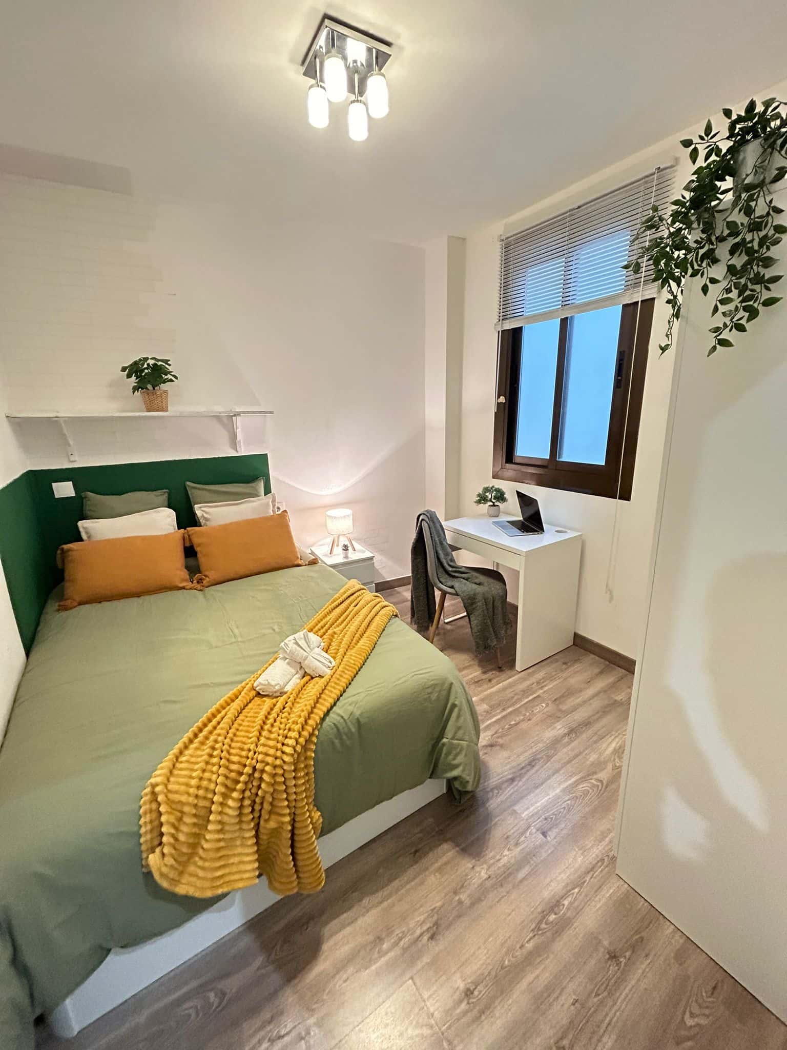 Habitacion privada en Carrer de Xàtiva , Valencia