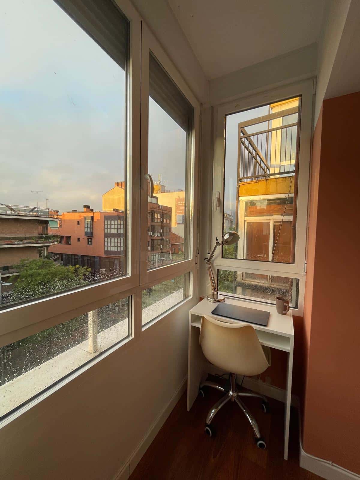 Habitacion privada en Calle Alonso Castrillo , Madrid