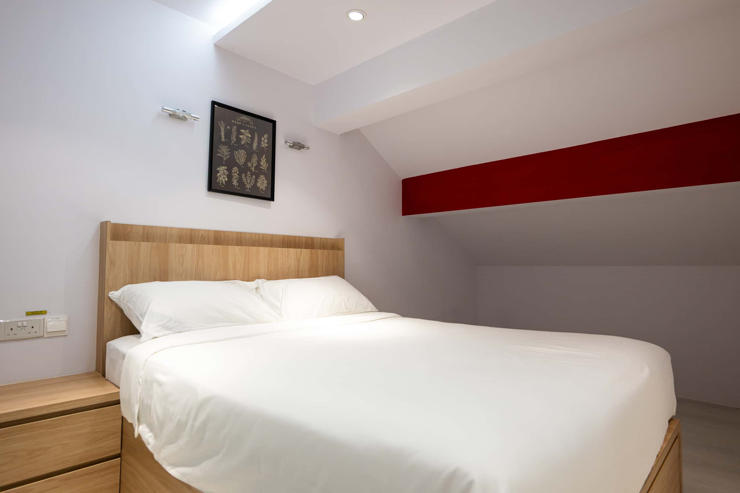 Habitación con 6 dormitorios