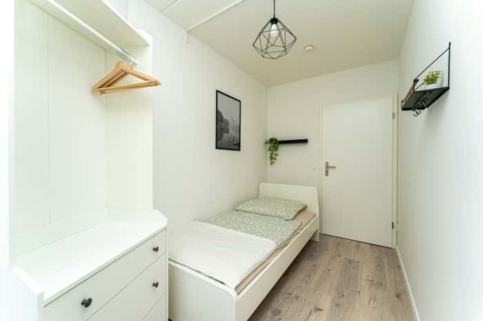 Listing photo thumbnail