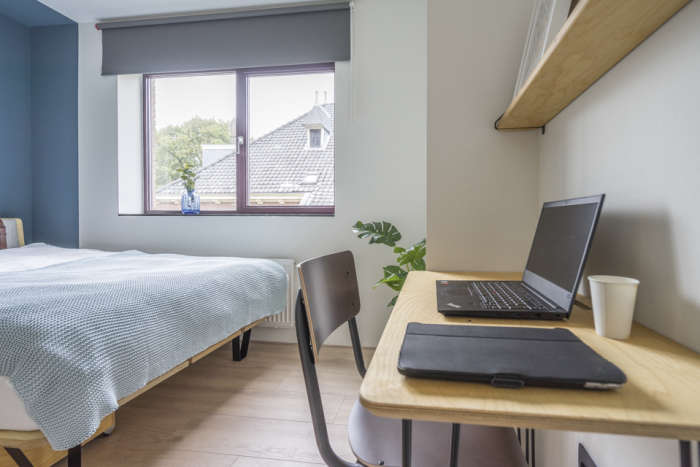 Listing photo thumbnail