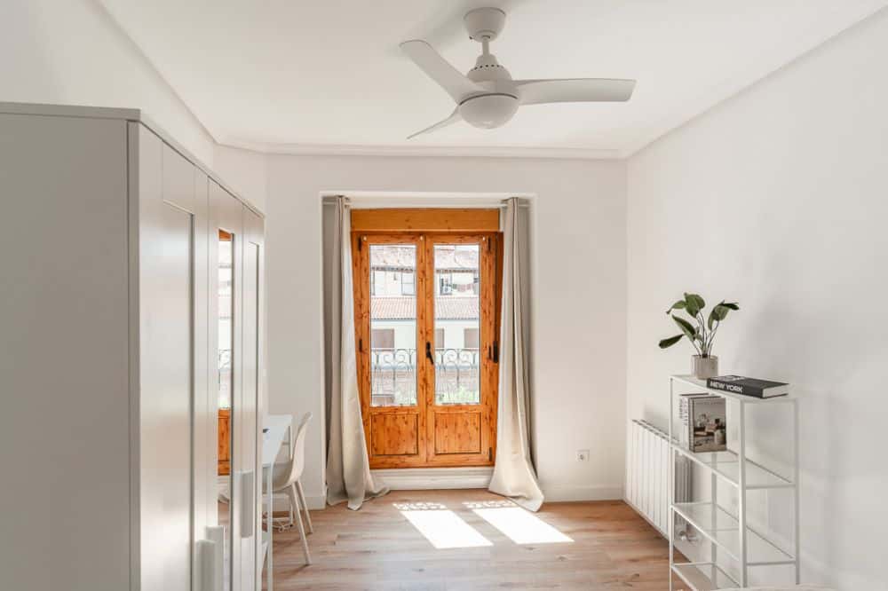 Habitación con balcón en la calle Redondilla