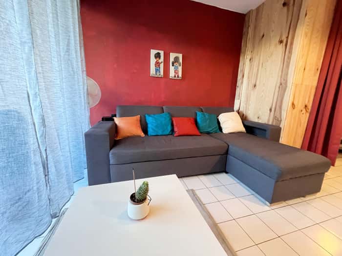 Listing photo thumbnail