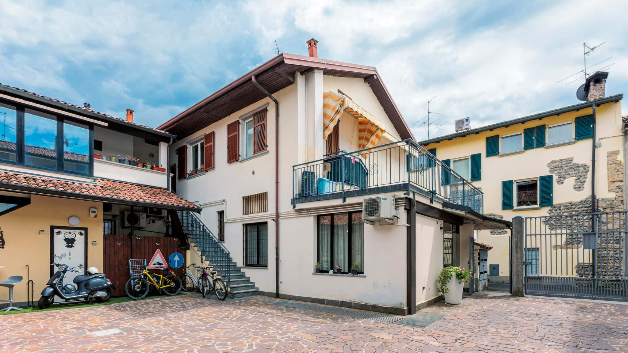 BGY Airport And Bedroom