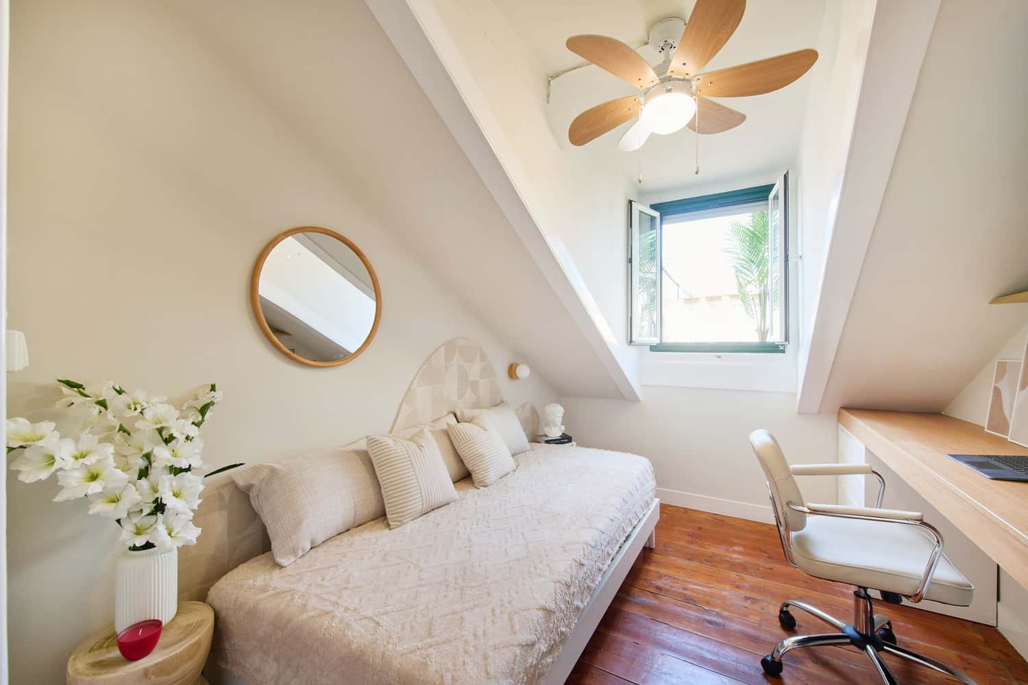 Room 2 - 98. Largo Vitorino Damasio 2 AFE