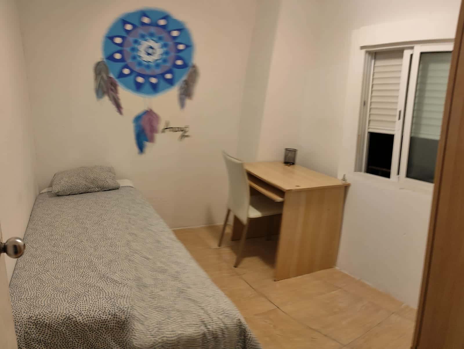 Habitación en Carrer del Pintor Pahissa, Barcelona