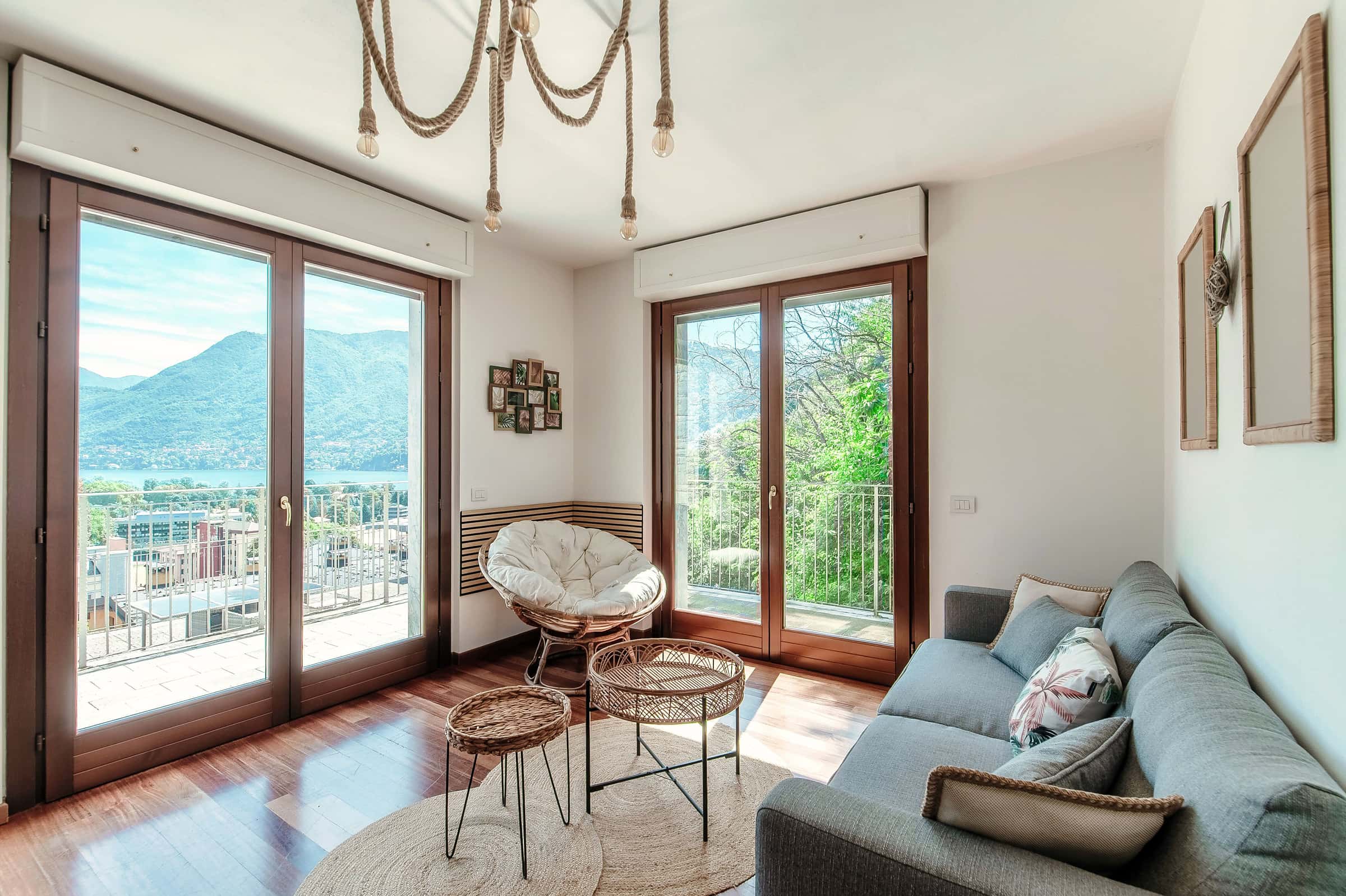 SKY ATTIC LAKE COMO - Appartamento con 4 camere e grande terrazzo vista lago