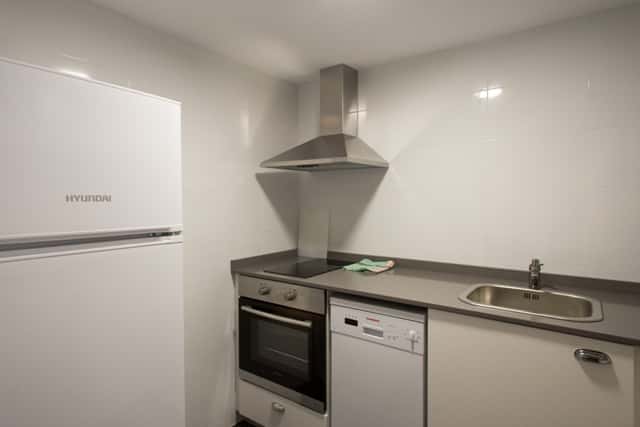 Central apartment, 3 double bedrooms with big private patio 4