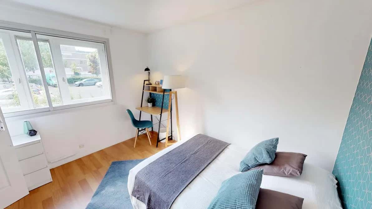 Room in Rue des Cailloux, Clichy for 101 m² with 4 bedrooms