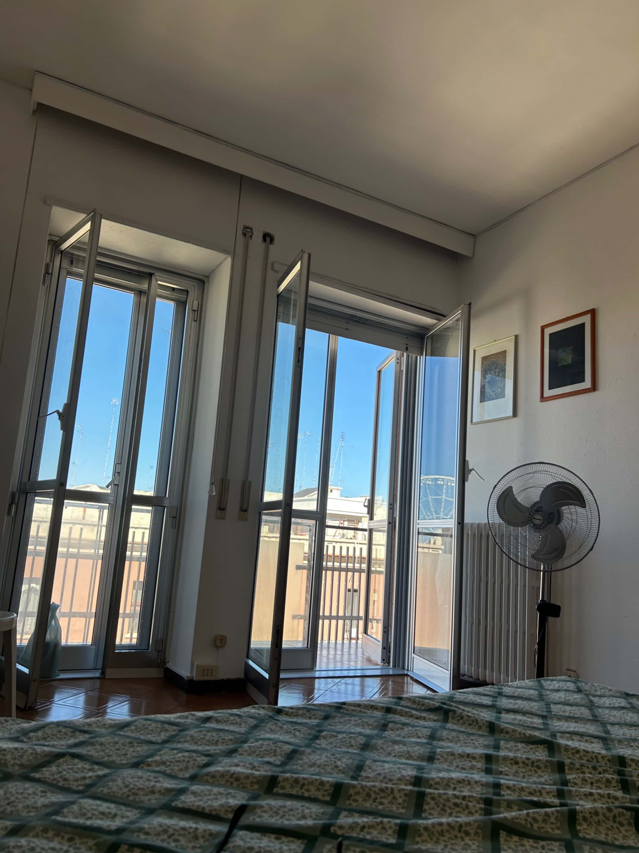 Habitación en Corso Sidney Sonnino, Bari para 110 m² con 4 dormitorios