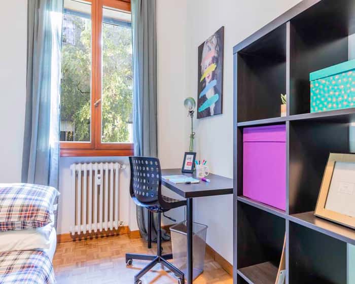 Listing photo thumbnail