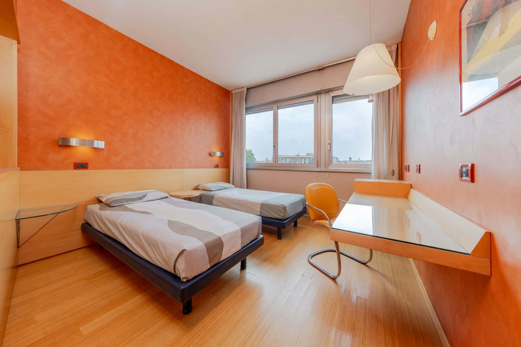 Chambre dans Lungo Dora Napoli, Torino pour 1100 m² avec 10 chambres