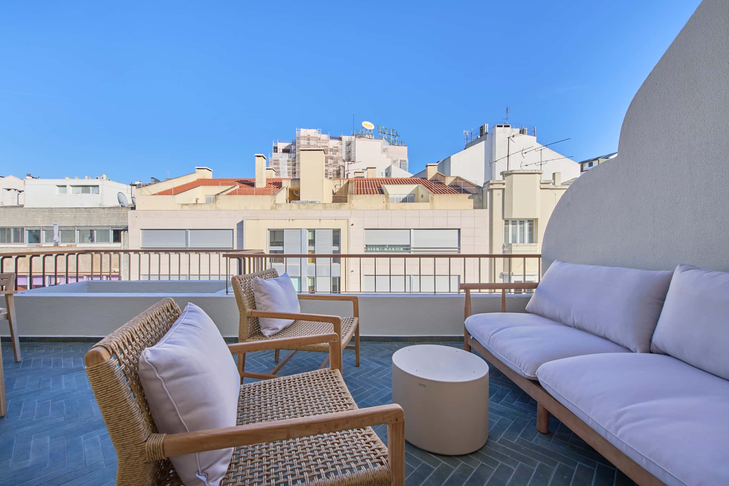 Apartment near Parque Eduardo VII, Lisbon - Premium Location - Type B - 4th floor
