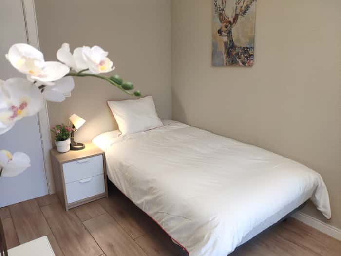 Listing photo thumbnail