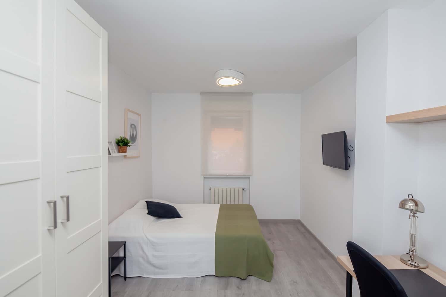 H4 - Avenida del Puerto 118, 1º puerta 2 - (5H2B), LF, VLC