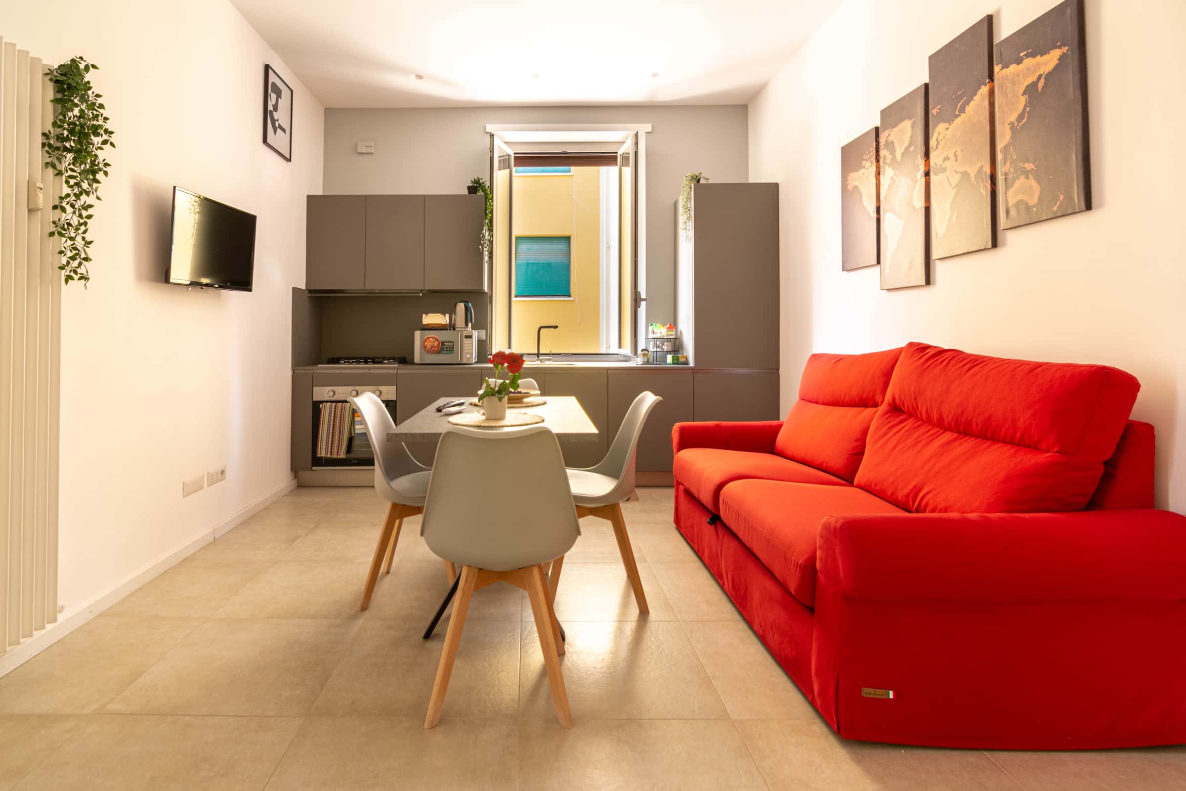 Wohnung in Via Giacomo Barzellotti, Roma für 72 m² mit 2 Schlafzimmer