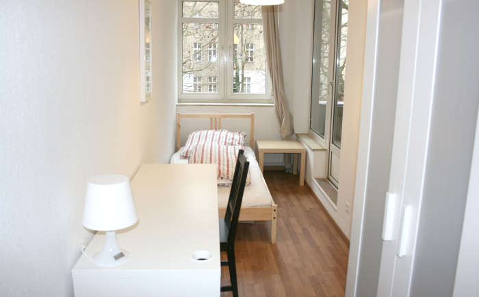 Listing photo thumbnail