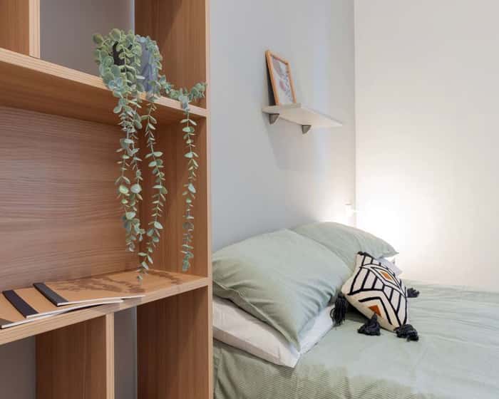 Listing photo thumbnail