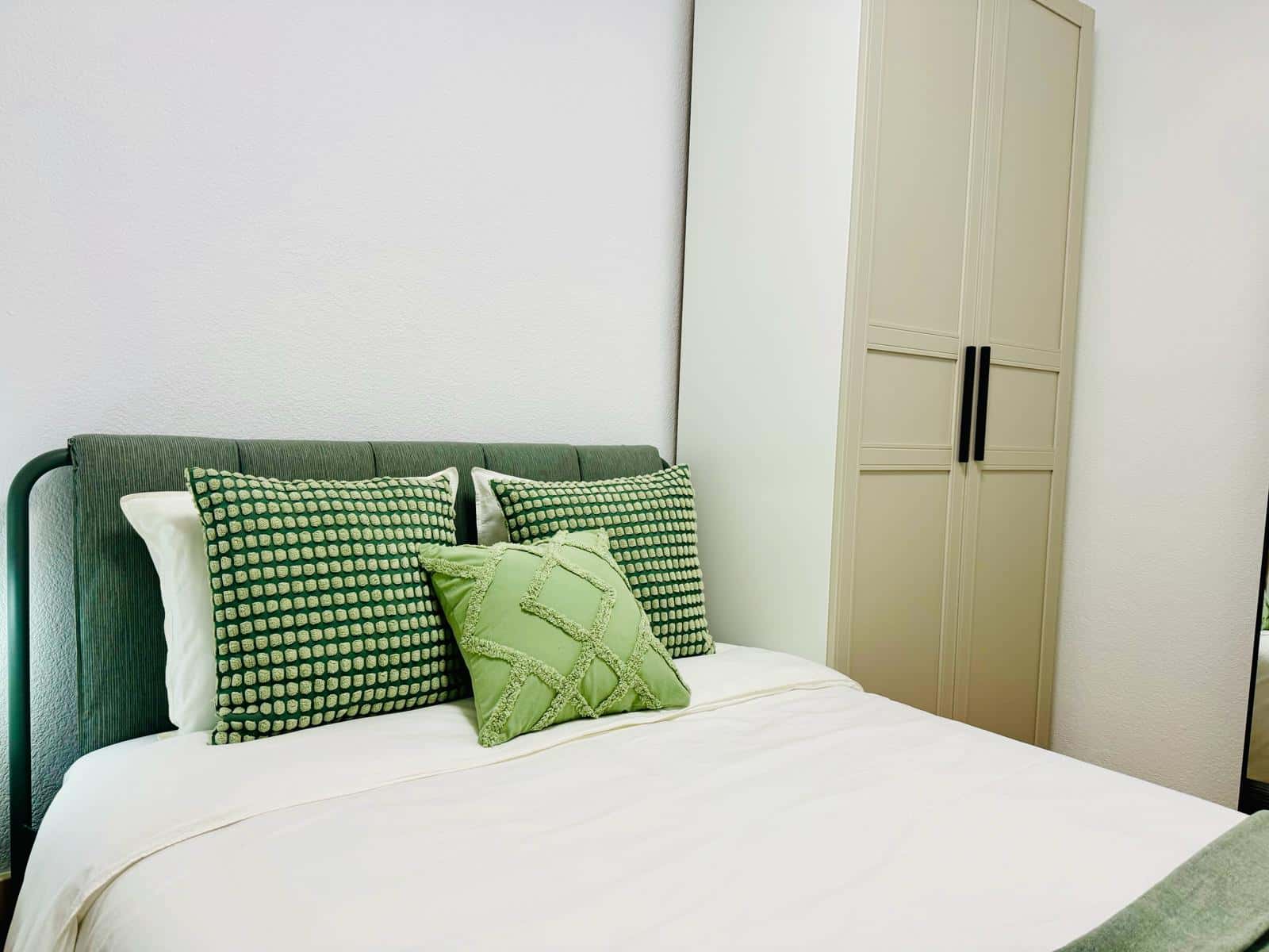 Room CB42R5