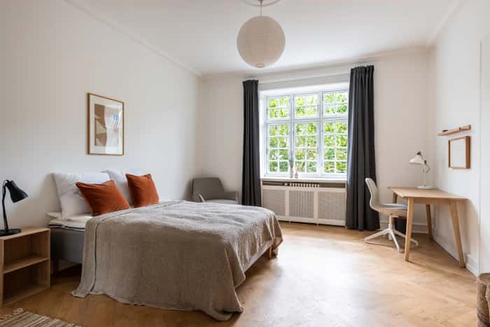 Listing photo thumbnail