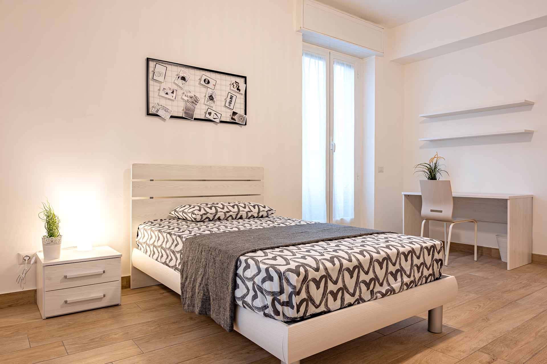 via rotta 10  private room s1