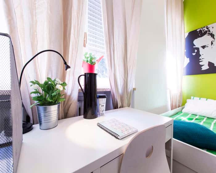 Listing photo thumbnail