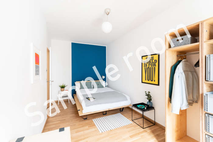 Listing photo thumbnail