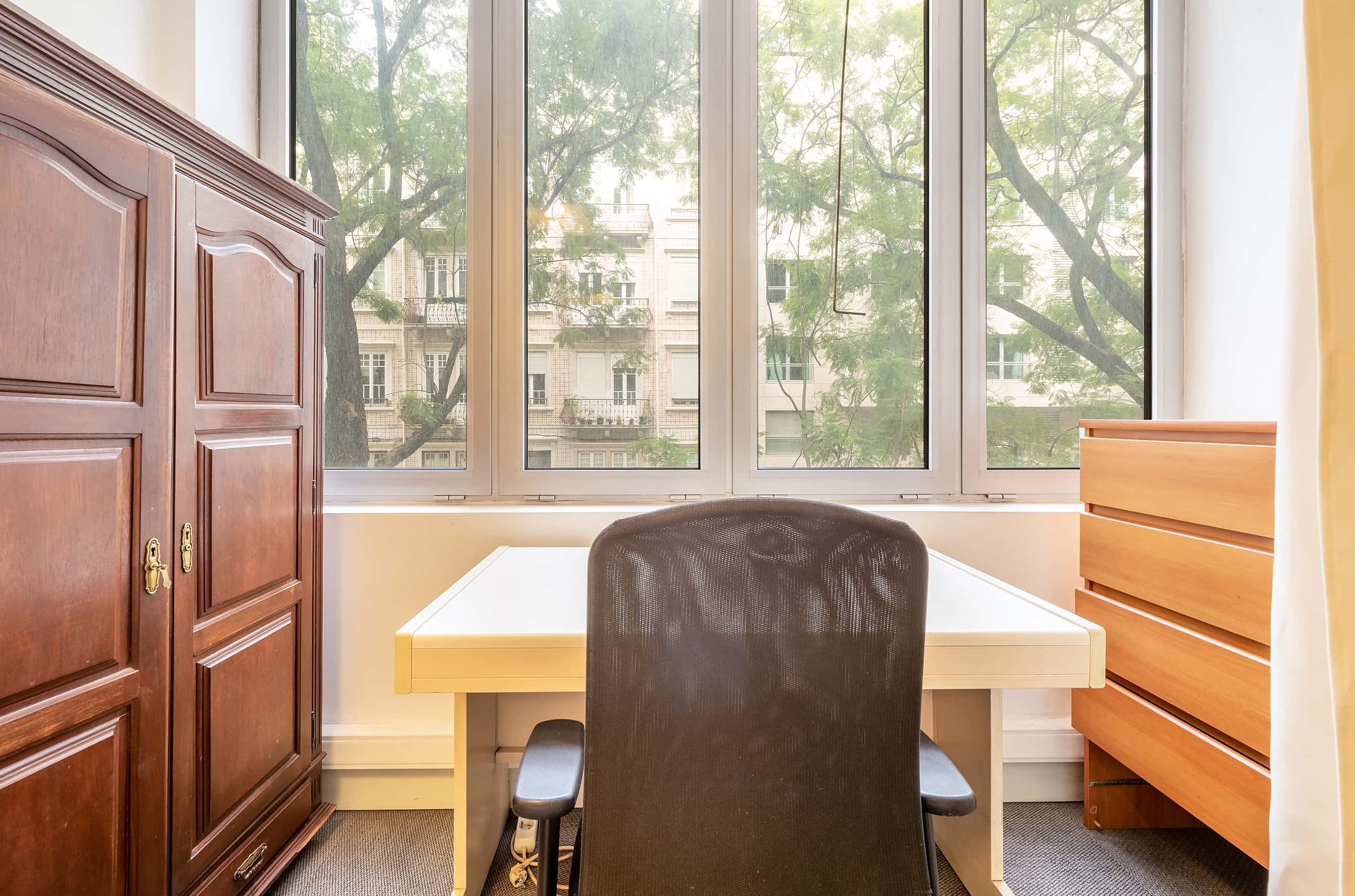 Rua Almirante Barroso , E