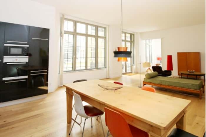 Listing photo thumbnail