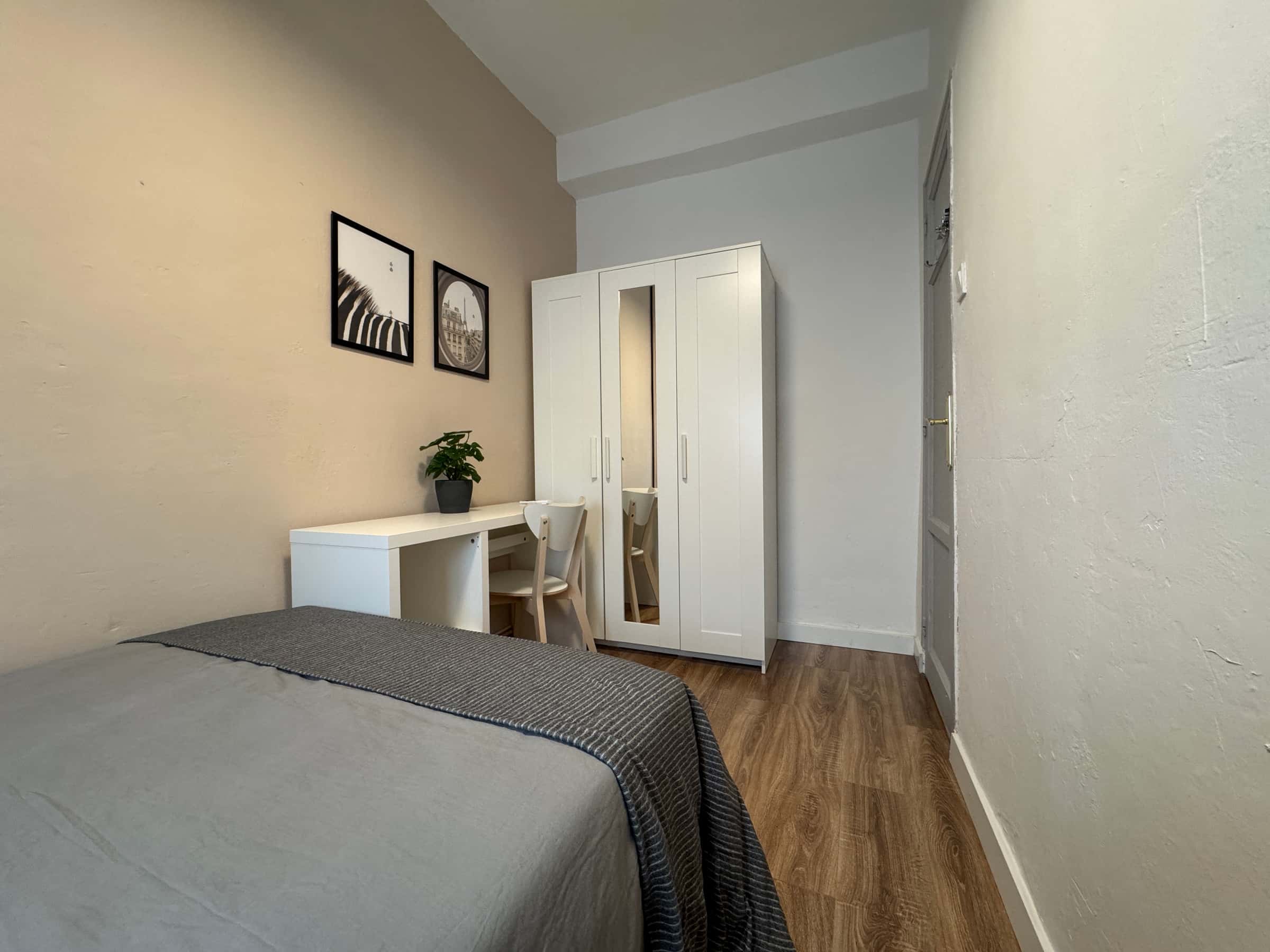 Quarto em Calle de los Abades, Madrid para 100 m² com 5 quartos