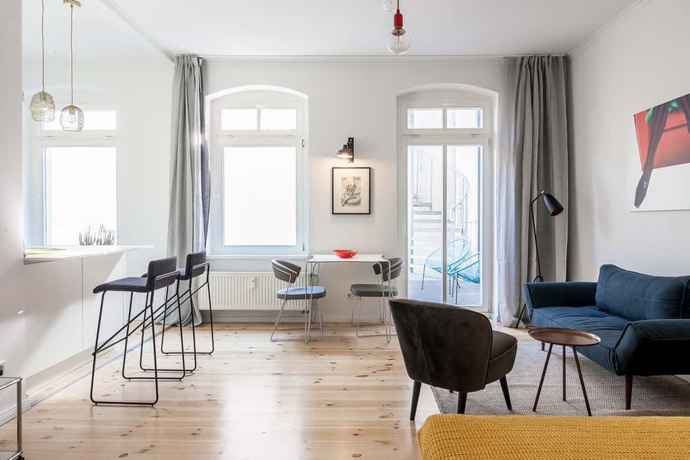 Ilaria: Wunderschoen ausgestattet, mit Balkon, im Winsviertel 0