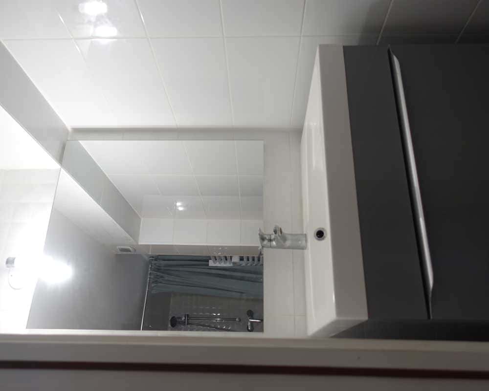 Chambre dans le rue royet