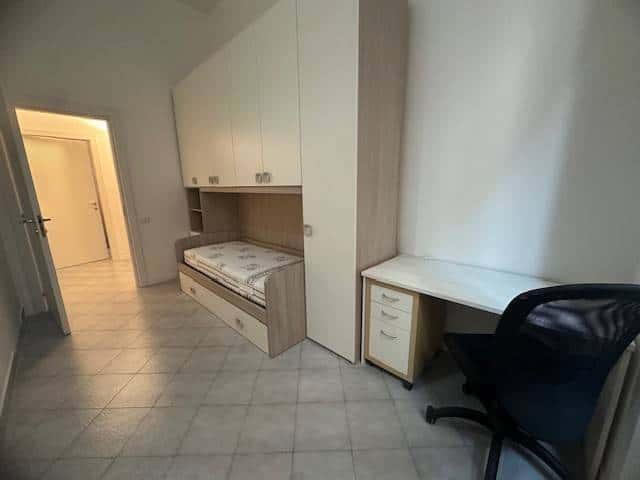 Quarto em Via San Vitale, Bologna para 100 m² com 3 quartos