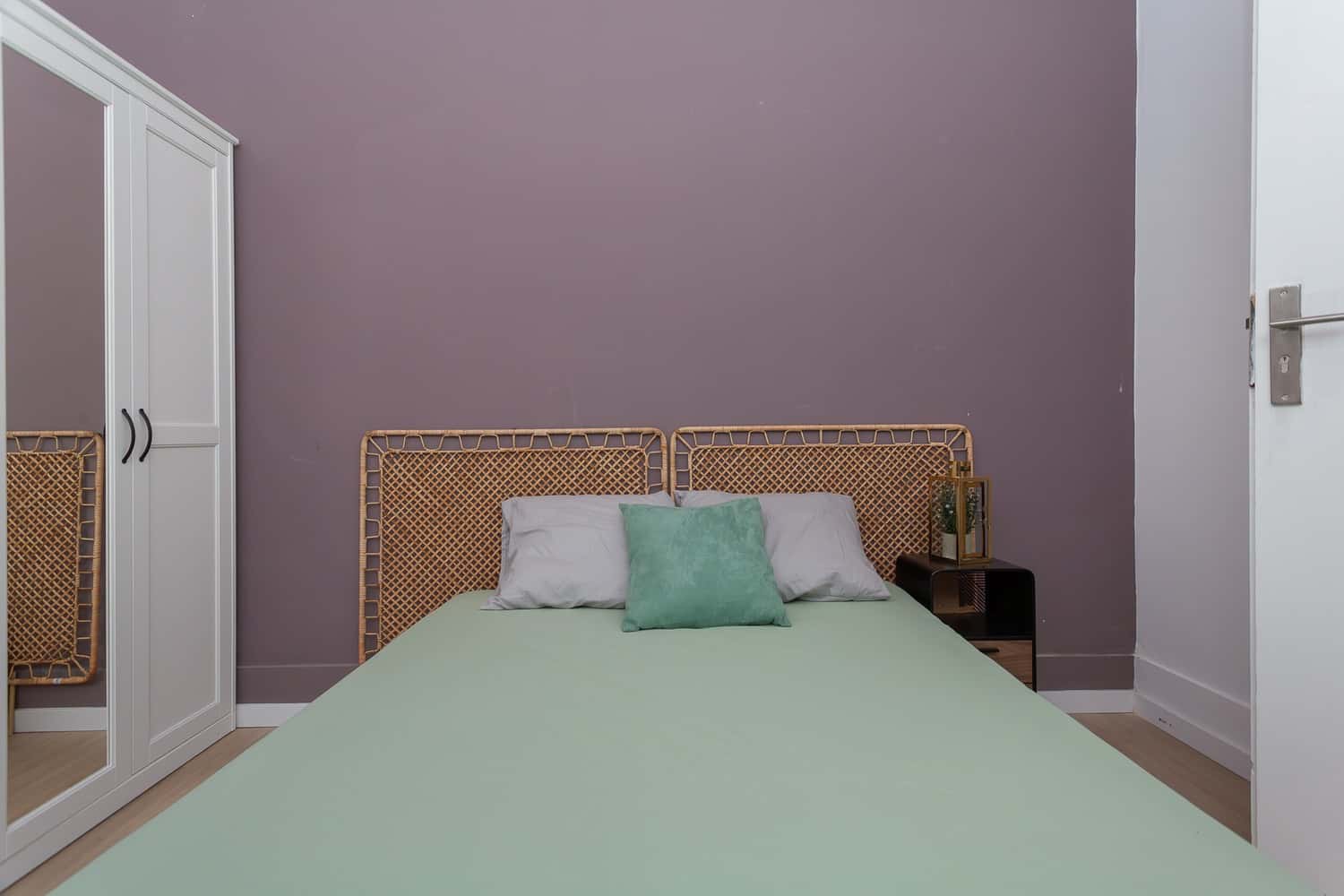 Room 8 - 95. Largo Vitorino Damasio 2 3D