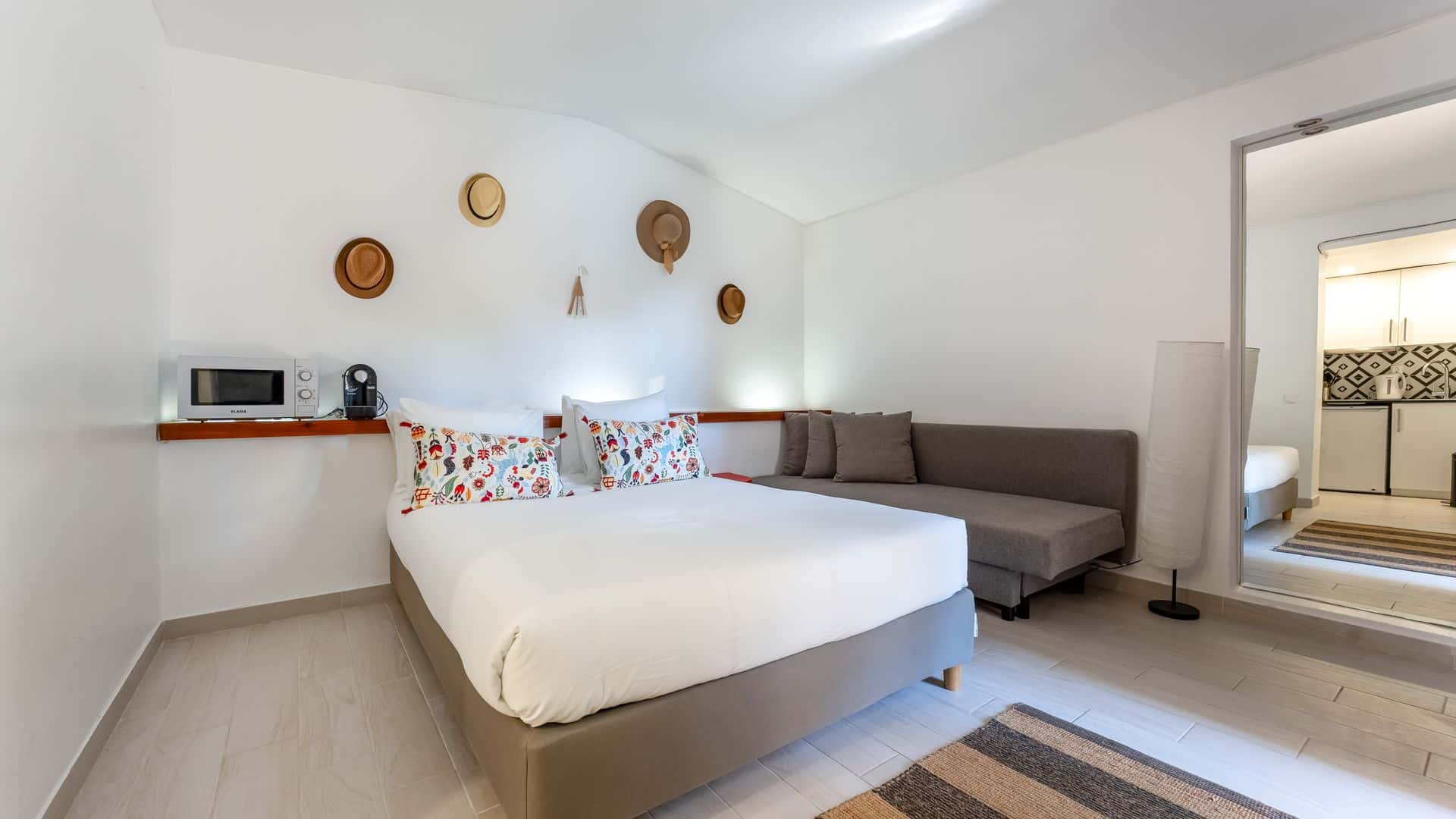 Açoteias Studio w/ Pool