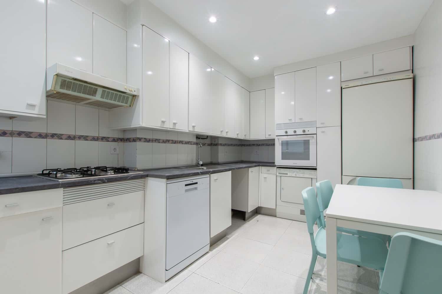 Room 1 - Calle de Ferraz 40