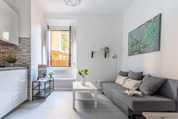 Listing photo thumbnail