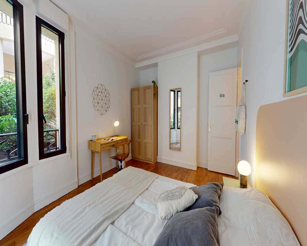 Chambre dans le Avenue de Montaigne