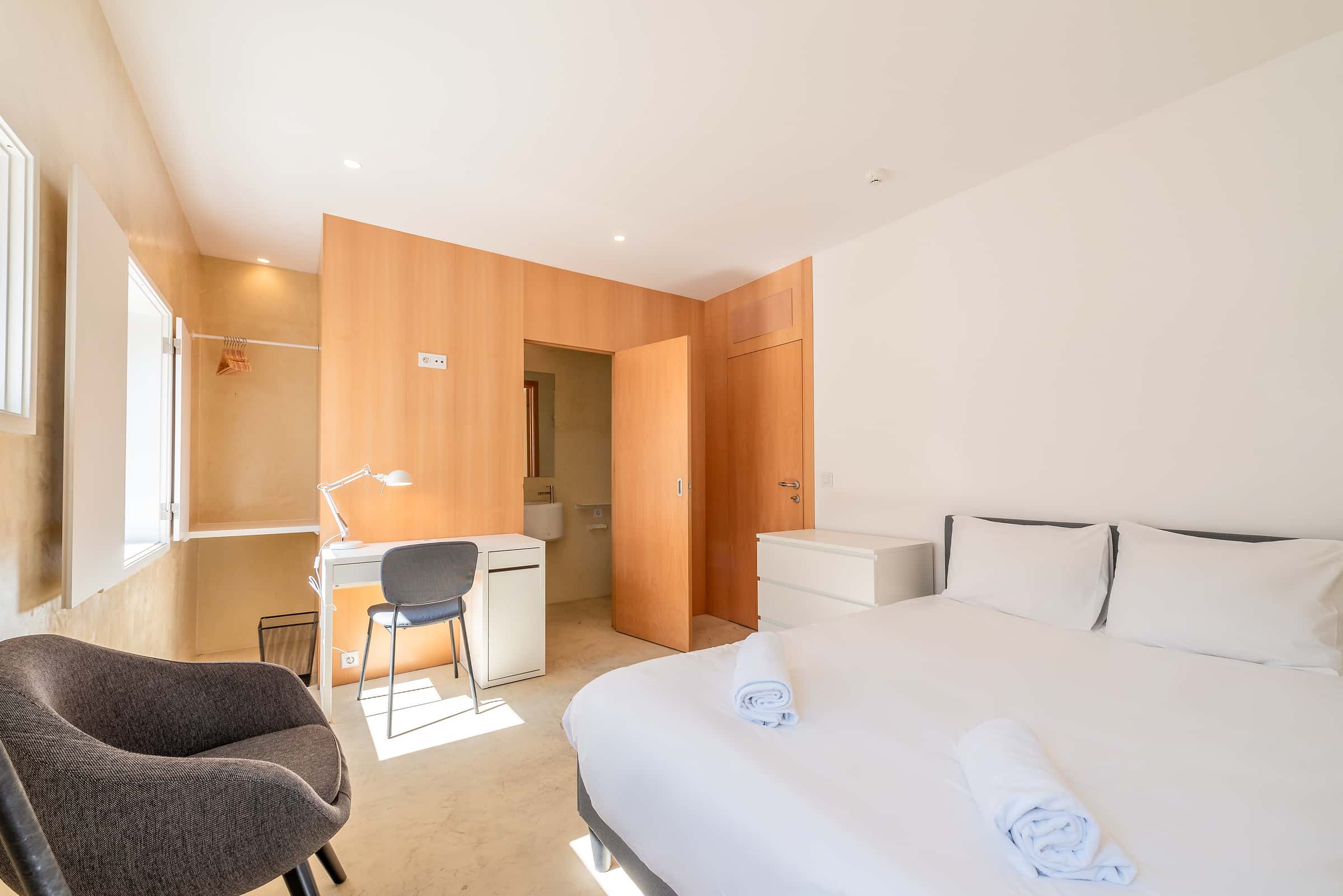 Quarto em Rua Poiais de São Bento, Lisboa para 162 m² com 6 quartos