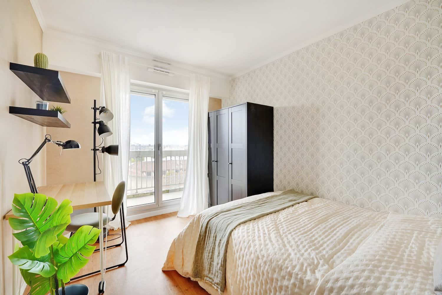 Move into this 11 m² room