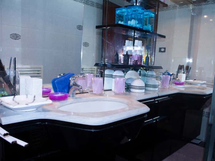 Listing photo thumbnail